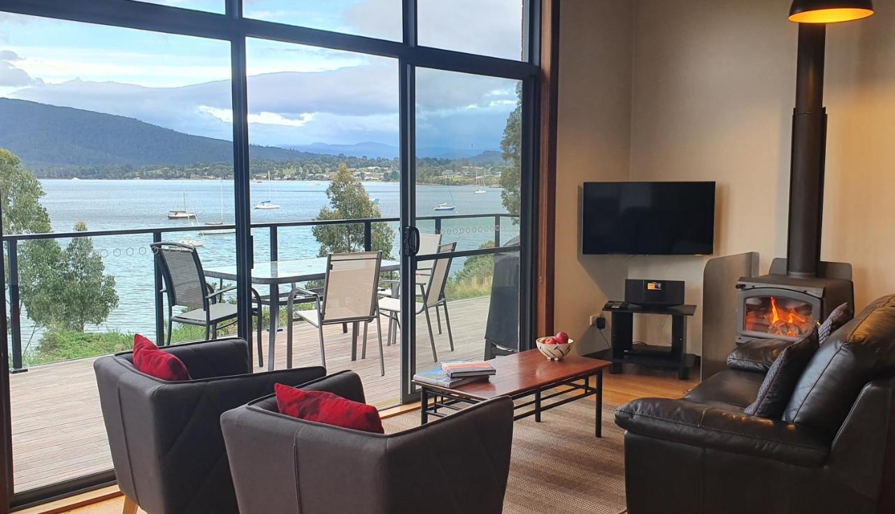 The Beach House- Private Jacuzzi And Wood Fire! Dover Extérieur photo
