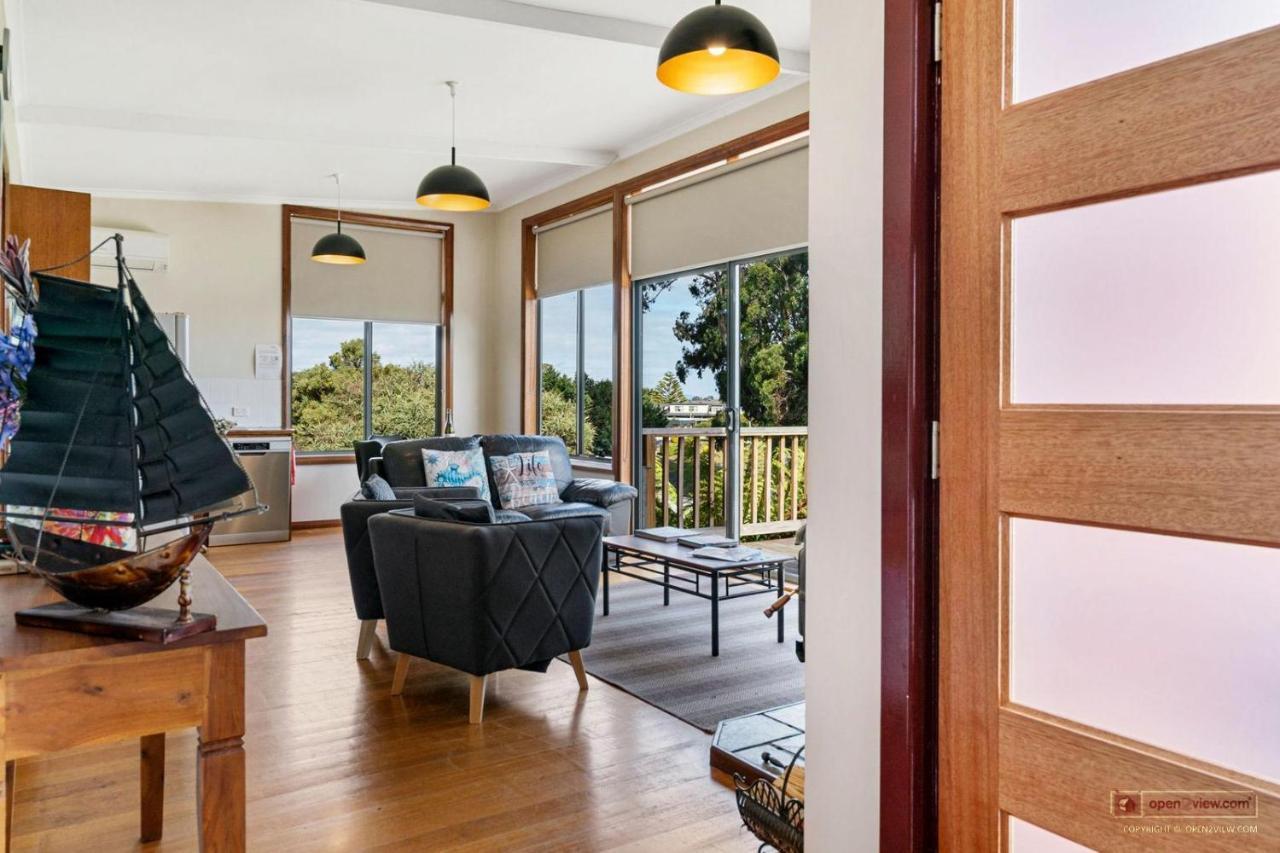 The Beach House- Private Jacuzzi And Wood Fire! Dover Extérieur photo
