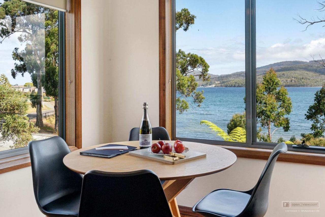 The Beach House- Private Jacuzzi And Wood Fire! Dover Extérieur photo